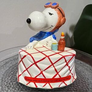 1972 Snoopy (Peanuts)WWI Flying Ace Figurescene @ restaurant table made in Japan